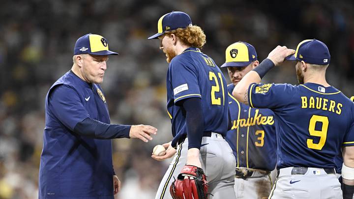 Oct 6, 2026; San Diego, California, USA; Milwaukee Brewers manager Pat Murphy (00) pulls Milwaukee Brewers pitcher Dustin May (21) from the game during the fourth inning against the San Diego Padres in game three of the NLDS for the 2026 MLB Playoffs at Petco Park. Mandatory Credit: Denis Poroy-Imagn Images Oct 6, 2026; San Diego, California, USA; Milwaukee Brewers manager Pat Murphy (00) pulls Milwaukee Brewers pitcher Dustin May (21) from the game during the fourth inning against the San Diego Padres in game three of the NLDS for the 2026 MLB Playoffs at Petco Park. Mandatory Credit: Denis Poroy-Imagn Images