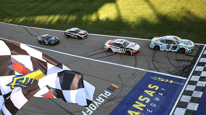 Kansas Speedway, NASCAR Cup Series