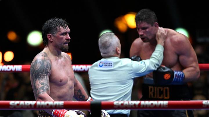 The referee steps in to stop the Oleksandr Usyk-Rico Verhoeven fight in Egypt. The referee steps in to stop the Oleksandr Usyk-Rico Verhoeven fight in Egypt.
