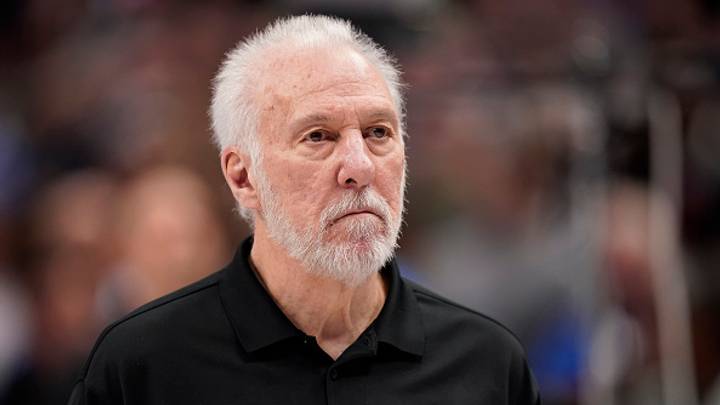 Gregg Popovich durante un duelo ante los Dallas Mavs. Gregg Popovich durante un duelo ante los Dallas Mavs.