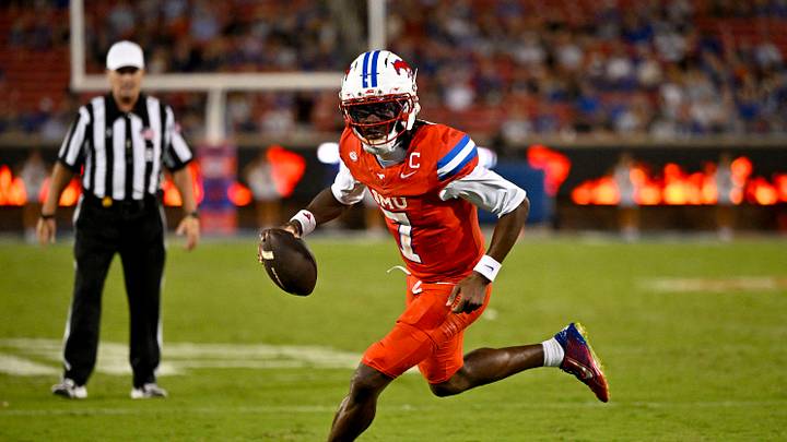 Sep 26, 2026; Dallas, Texas, USA; SMU Mustangs quarterback Kevin Jennings (7) runs with the ball during the second half against the Missouri State Bears at Gerald J. Ford Stadium. Mandatory Credit: Jerome Miron-Imagn Images Sep 26, 2026; Dallas, Texas, USA; SMU Mustangs quarterback Kevin Jennings (7) runs with the ball during the second half against the Missouri State Bears at Gerald J. Ford Stadium. Mandatory Credit: Jerome Miron-Imagn Images