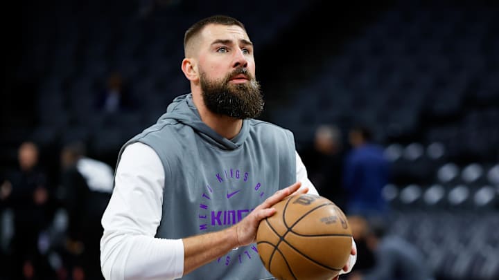 Sacramento Kings center Jonas Valanciunas warms up before a game against the Portland Trail Blazers at Golden 1 Center. Mandatory Credit: Sergio Estrada-Imagn Images
