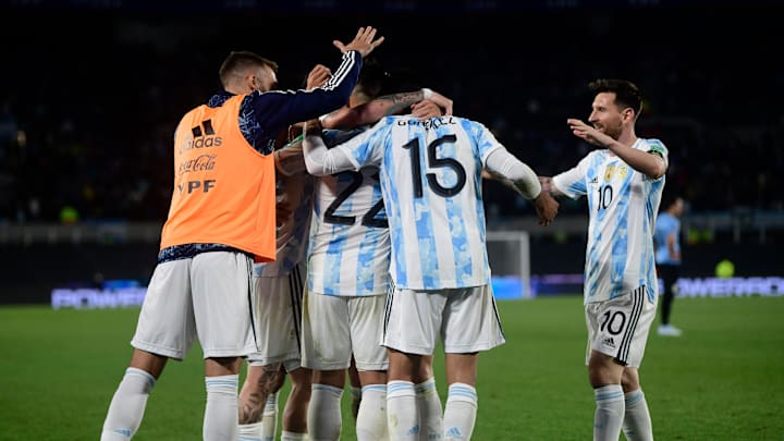 La Argentina se une en un abrazo de gol.