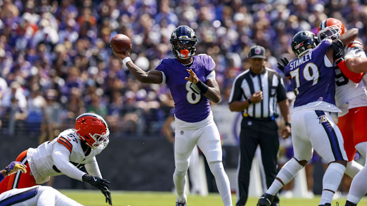 Sep 14, 2025; Baltimore, Maryland, USA; Baltimore Ravens quarterback Lamar Jackson (8) attempts a pass during the first quarter at M&T Bank Stadium. Mandatory Credit: Peter Casey-Imagn Images Sep 14, 2025; Baltimore, Maryland, USA; Baltimore Ravens quarterback Lamar Jackson (8) attempts a pass during the first quarter at M&T Bank Stadium. Mandatory Credit: Peter Casey-Imagn Images