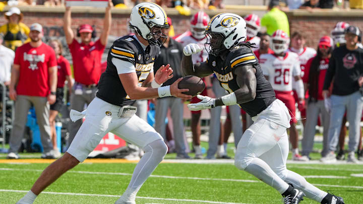 Syracuse football will try to land running backs out of the portal. Here are RBs whom the Orange should consider pursuing. Syracuse football will try to land running backs out of the portal. Here are RBs whom the Orange should consider pursuing.