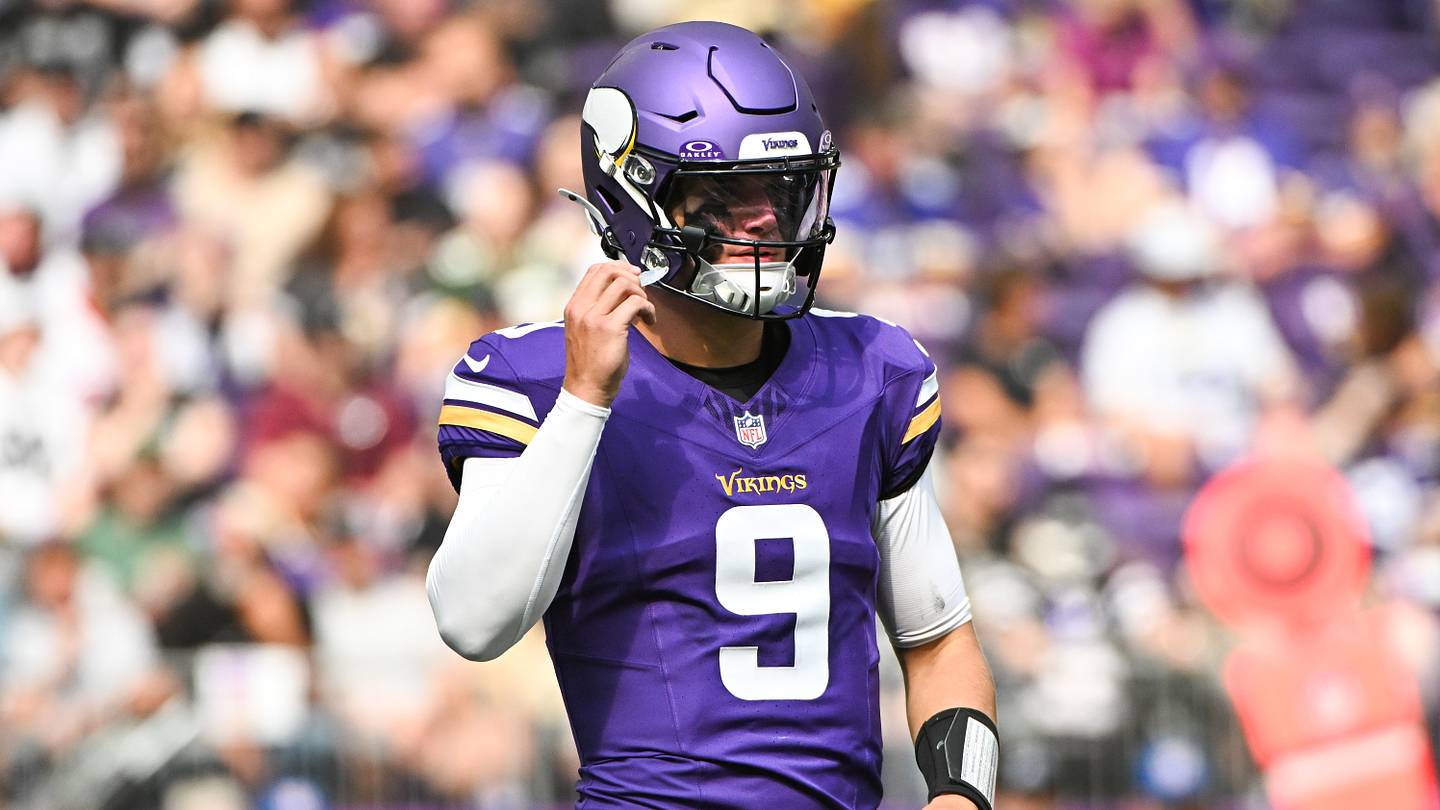 J.J. McCarthy is going to make his first NFL start on hard mode