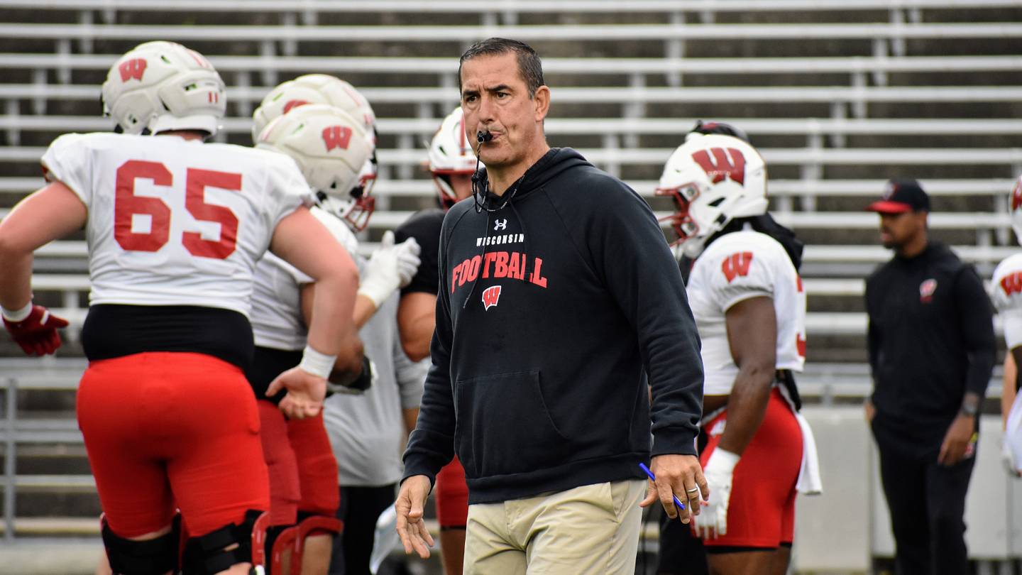 3 Storylines I'm Watching Closely in Wisconsin's Season Opener vs. Notre Dame
