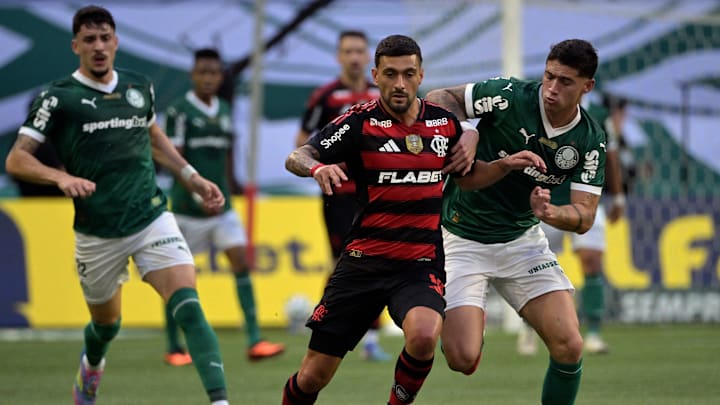 Finalistas em 2021, Flamengo e Palmeiras podem se enfrentar logo no primeiro mata-mata deste ano Finalistas em 2021, Flamengo e Palmeiras podem se enfrentar logo no primeiro mata-mata deste ano