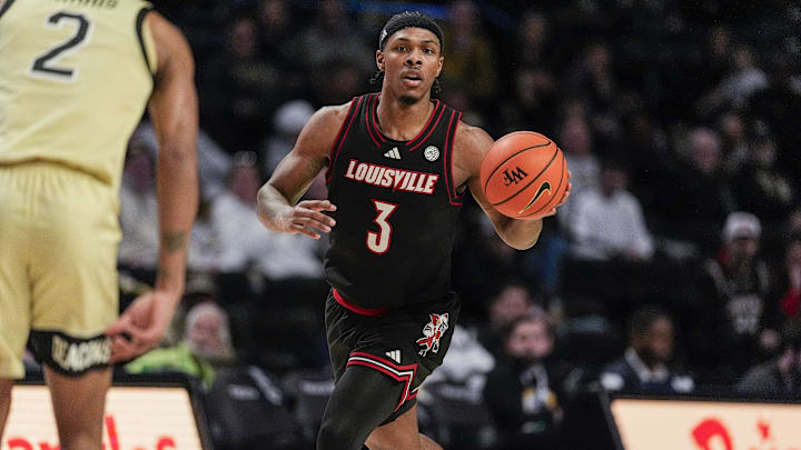 Louisville is a home favorite against NC State on Monday night.