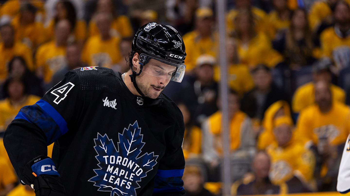 Toronto Maple Leafs battle for division title on HNIC against Predators