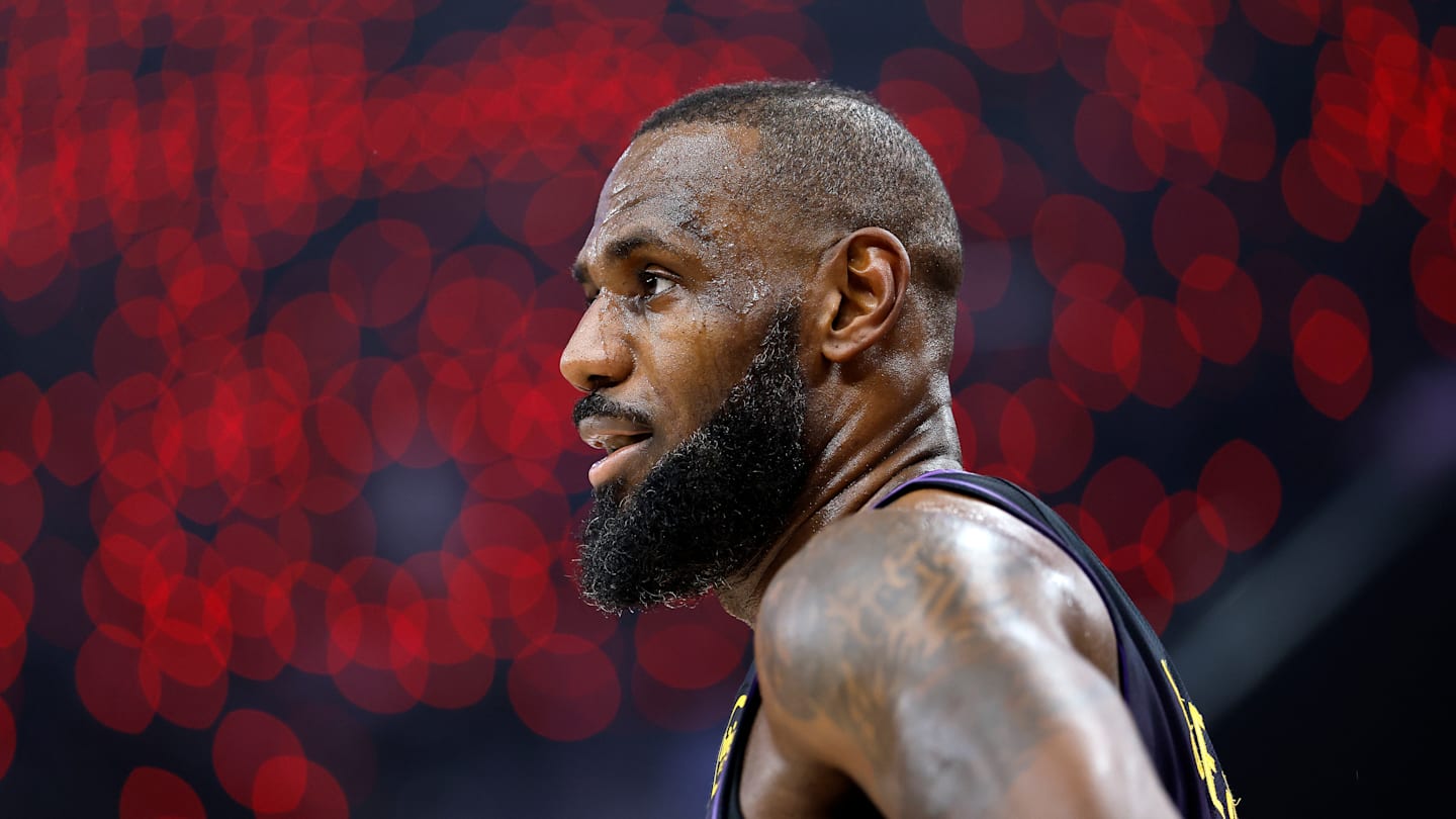 LeBron James speaks out on roster issues after Lakers Clippers LeBron James speaks out on roster issues after Lakers Clippers
