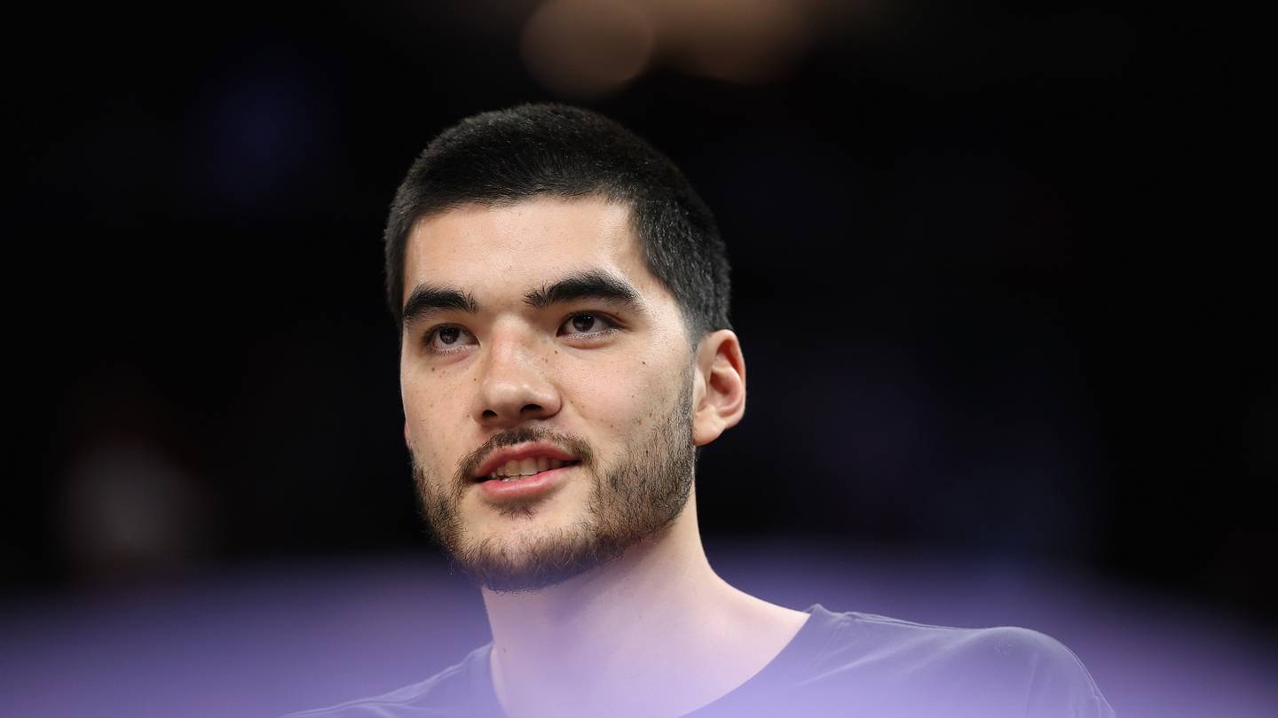 Zach Edey Set to Return for Grizzlies vs. Cavaliers