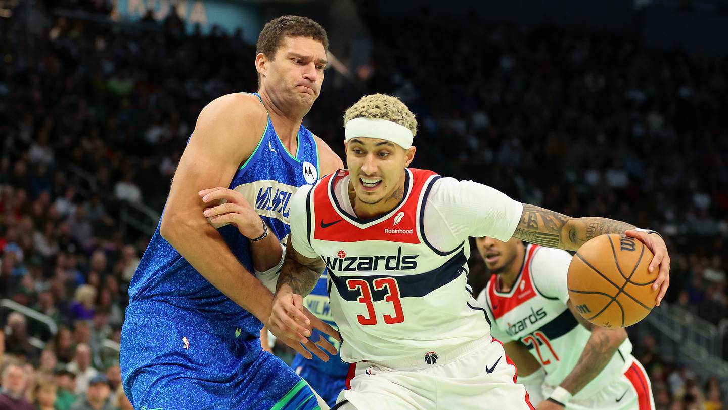 Bucks Target Kuzma Amid Trade Deadline Dilemma