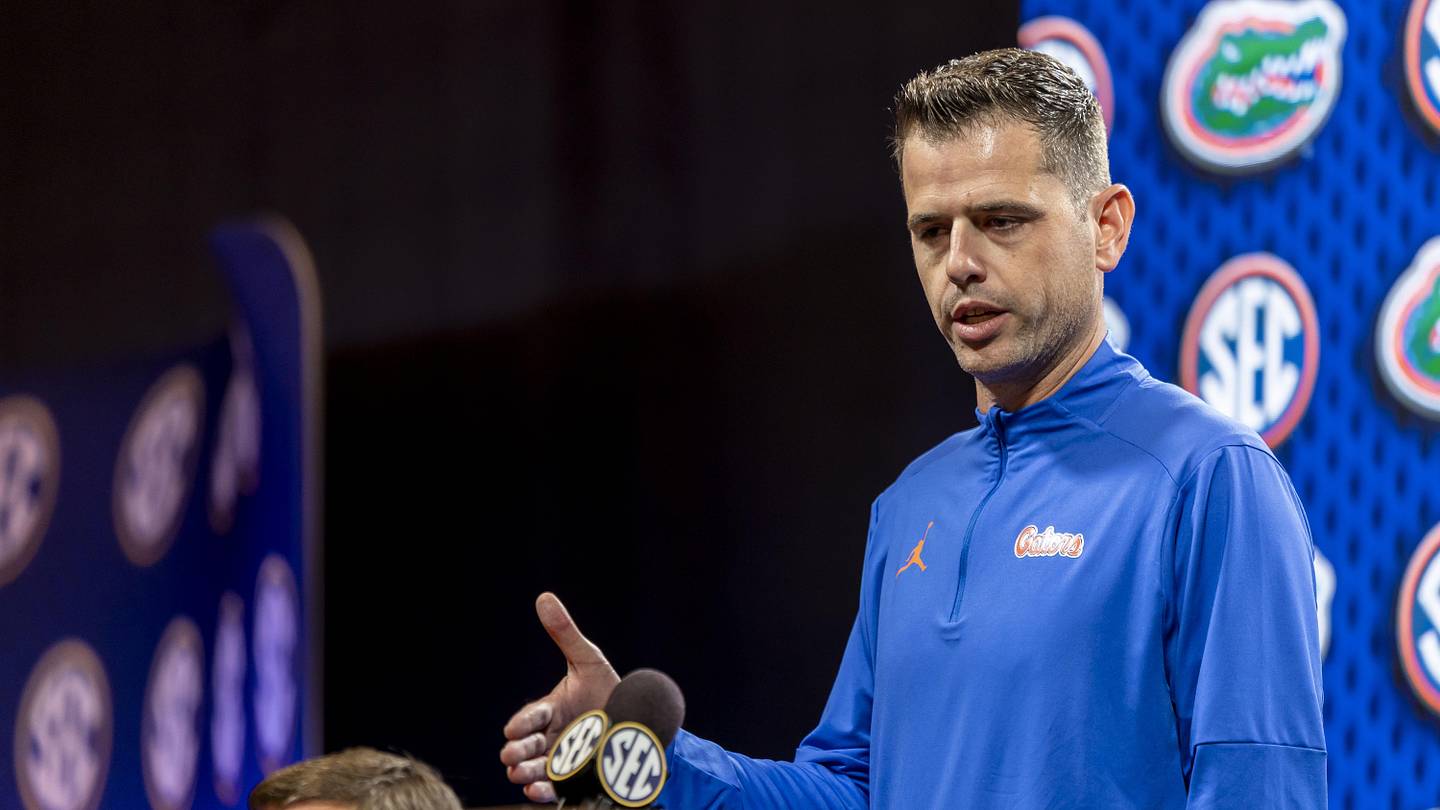 Gators' Tough Non-Conference Schedule: TCU, Duke Await