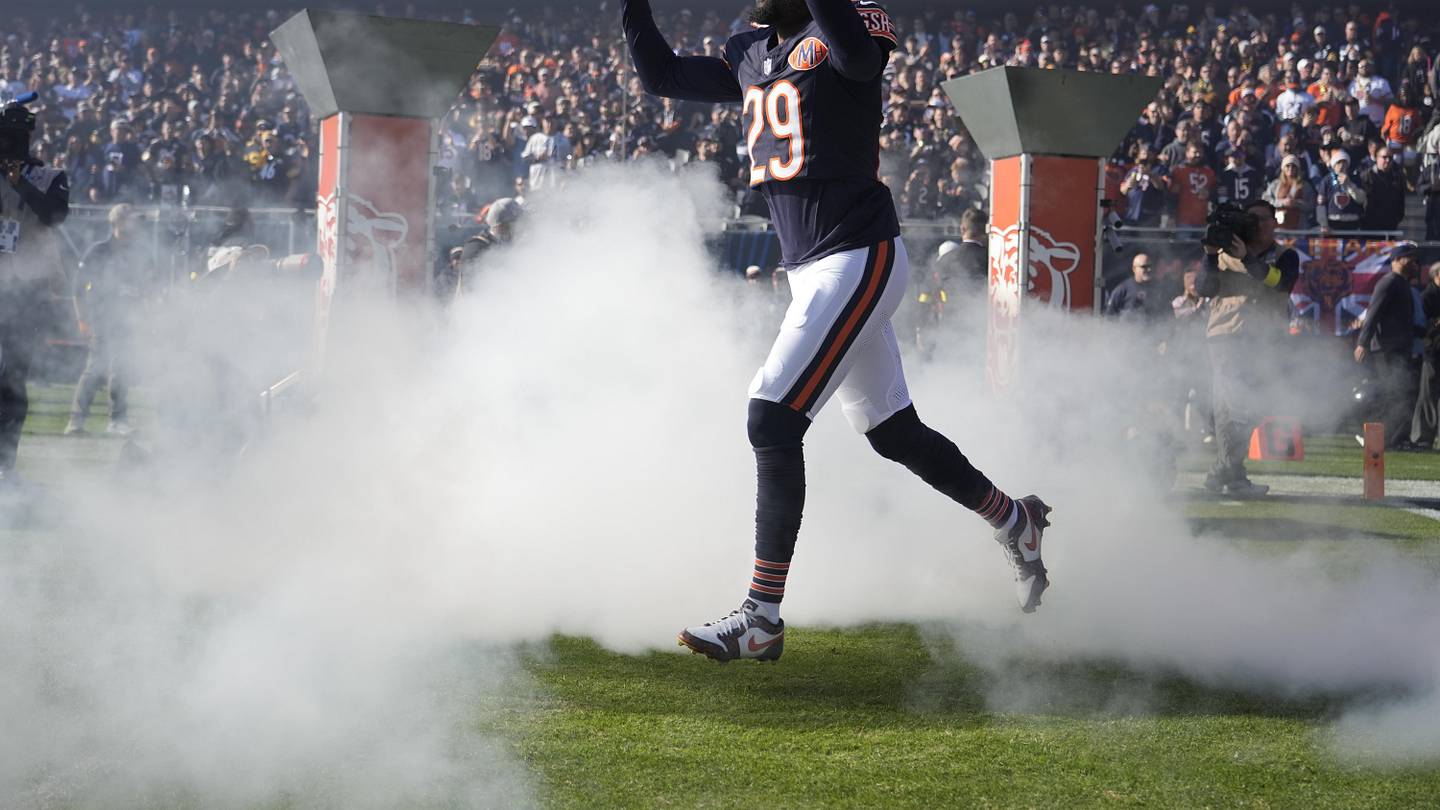 6 Key Position Battles For the Chicago Bears Heading Into Minicamp