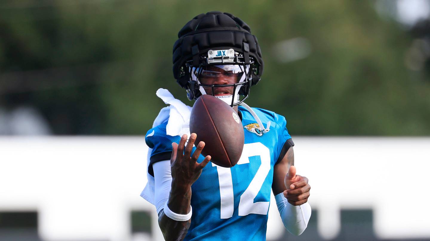 Jaguars’ First Depth Chart Offers Hint Towards Plan for Travis Hunter’s