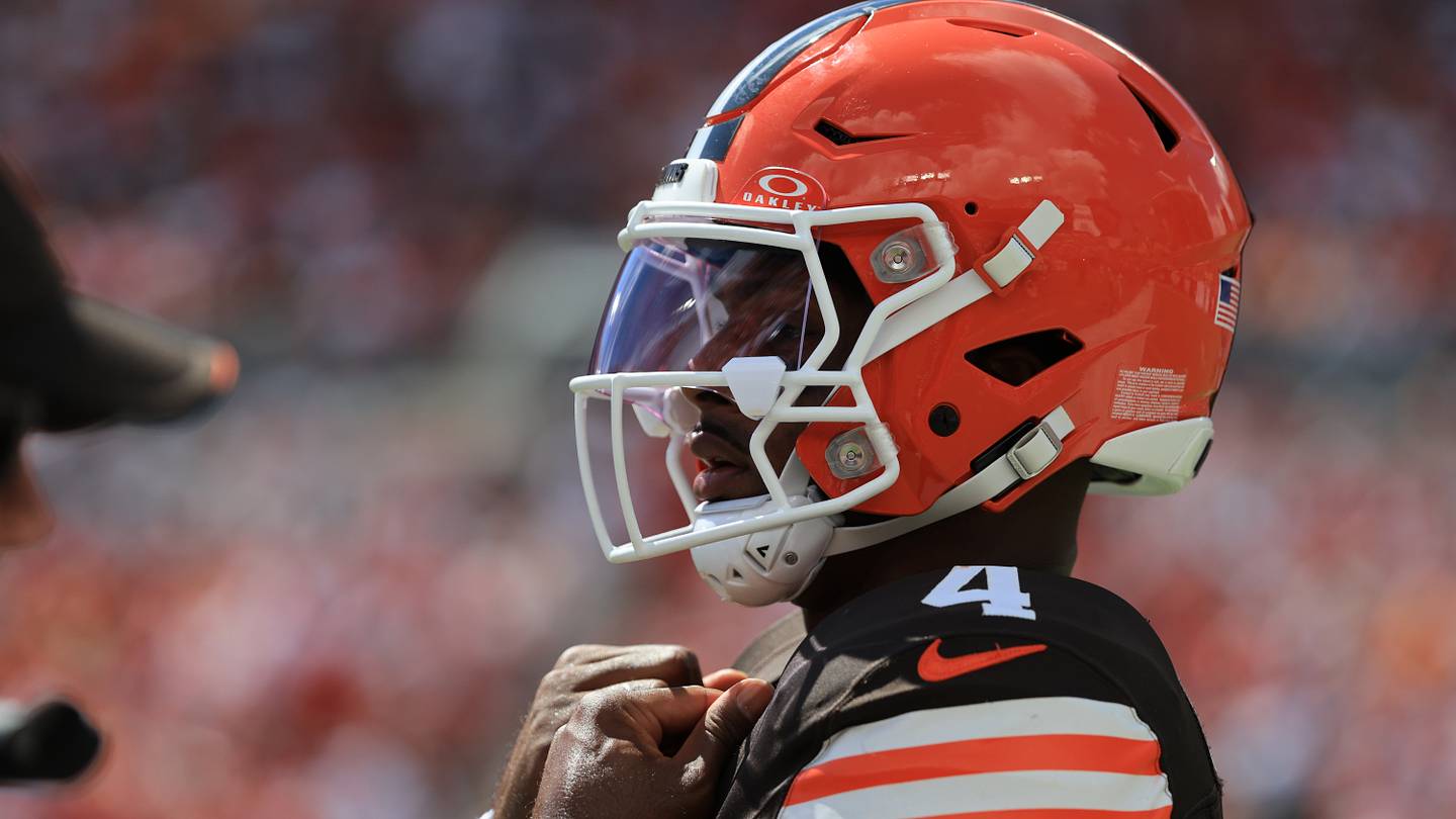 How Deshaun Watson Plays Sunday Says A Lot About His Future in Cleveland