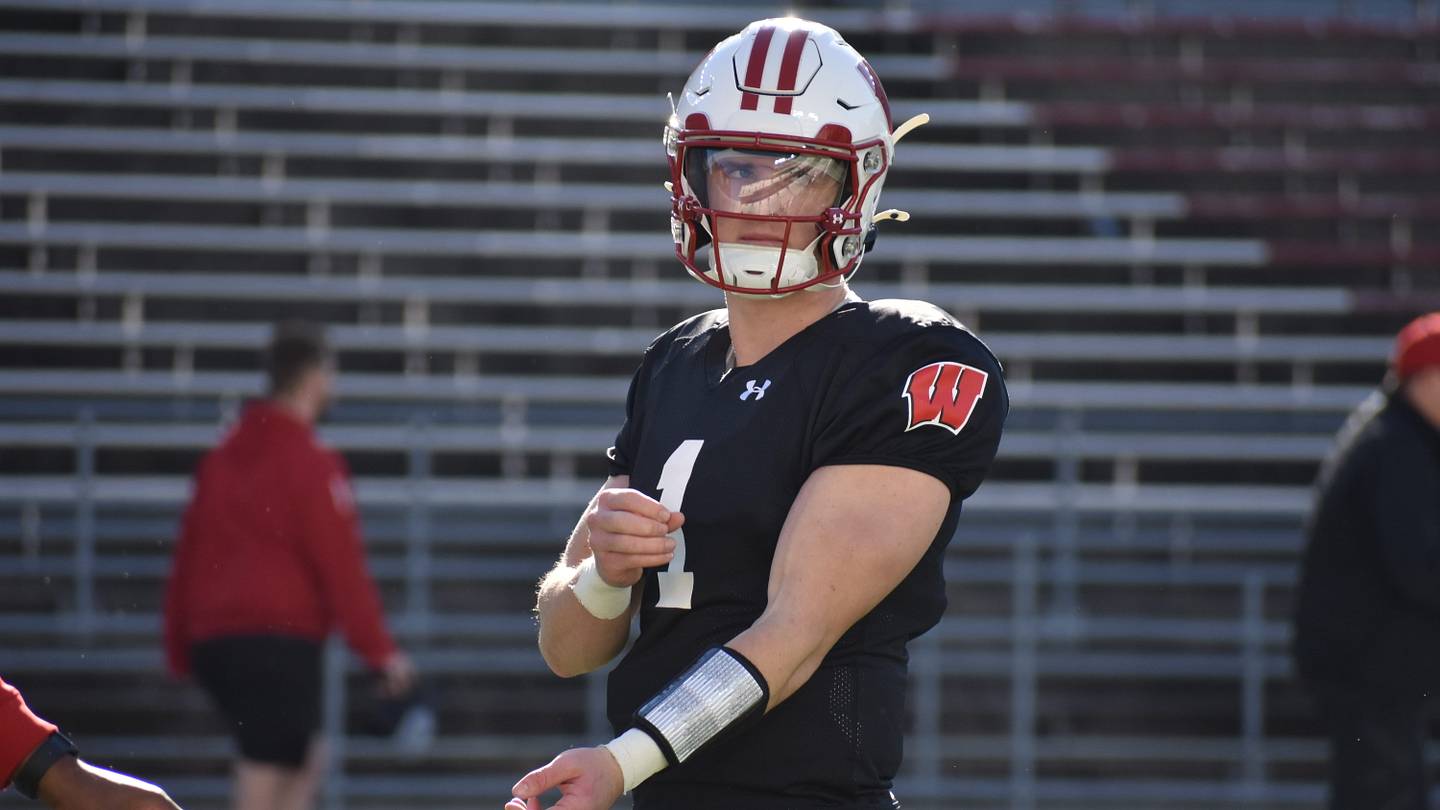 National Media Continues to Disrespect Wisconsin in Updated Offseason Rankings