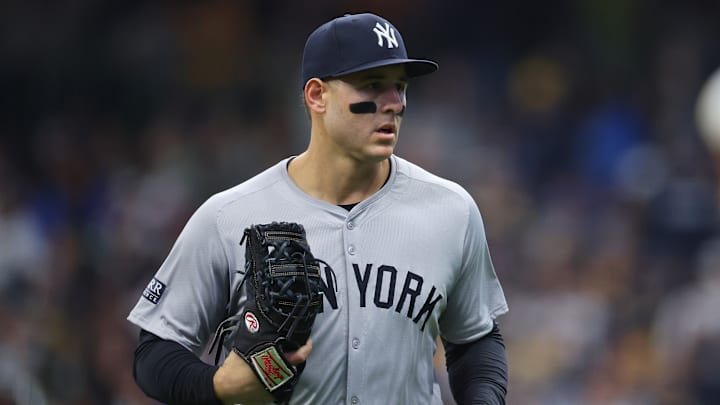 Los Yankees vieron a Anthony Rizzo brillar contra Milwaukee 