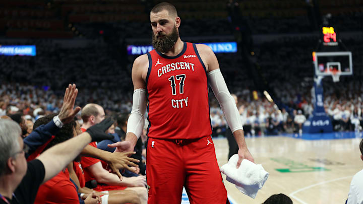 Aunque firmó con los Wizards semanas atrás, no se descarta que Jonas Valanciunas sea cambiado a los Lakers en la próxima temporada