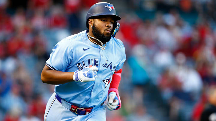 Guerrero Jr. alcanzó una marca del venezolano Richard Hidalgo