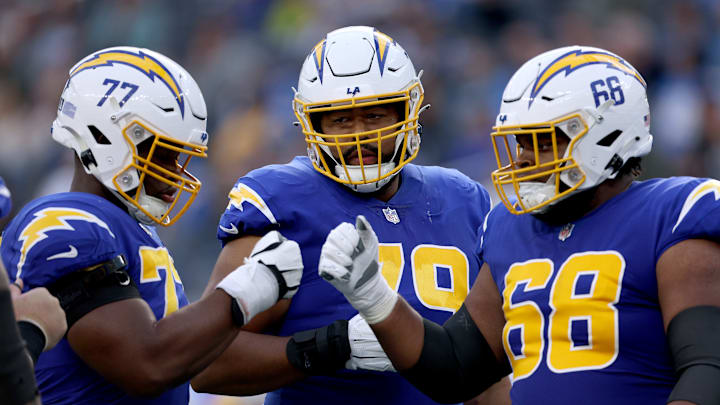 Tennessee Titans v Los Angeles Chargers