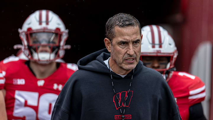 COLLEGE FOOTBALL: NOV 08 Washington at Wisconsin COLLEGE FOOTBALL: NOV 08 Washington at Wisconsin