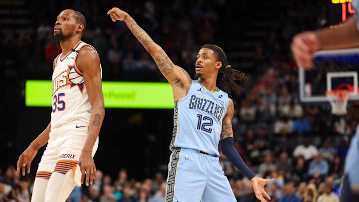 Phoenix Suns v Memphis Grizzlies