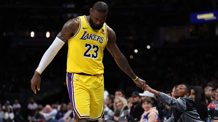 Los Angeles Lakers v Washington Wizards