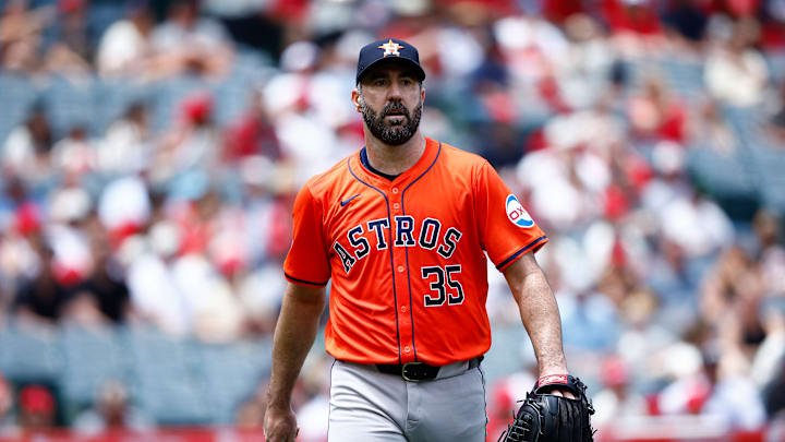 Houston Astros v Los Angeles Angels