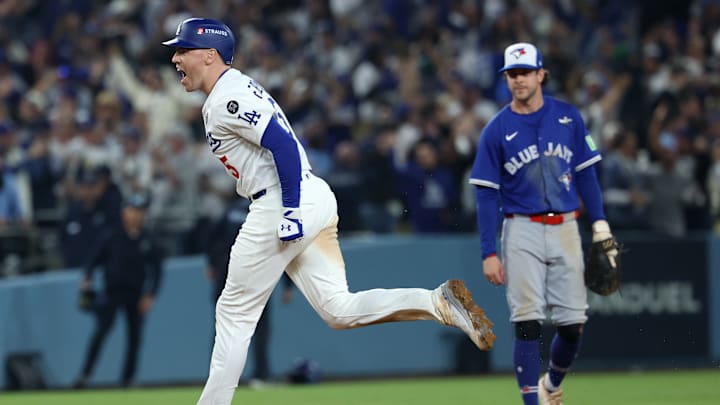 World Series - Toronto Blue Jays v Los Angeles Dodgers - Game Three World Series - Toronto Blue Jays v Los Angeles Dodgers - Game Three