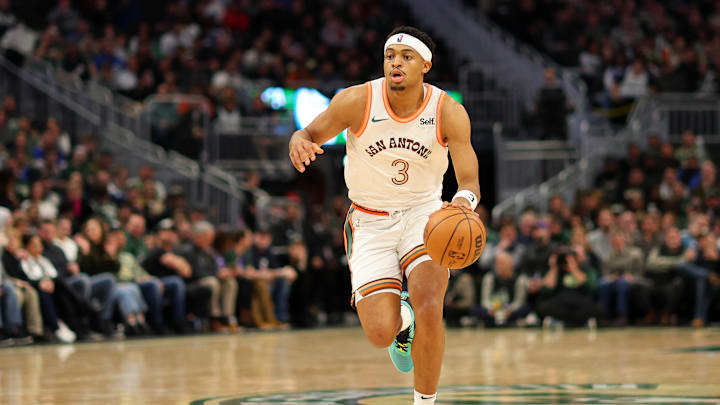 San Antonio Spurs v Milwaukee Bucks