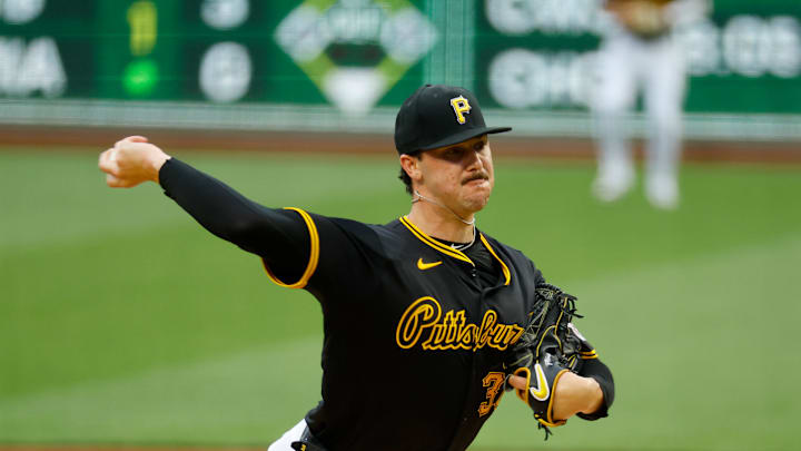Los Angeles Dodgers v Pittsburgh Pirates