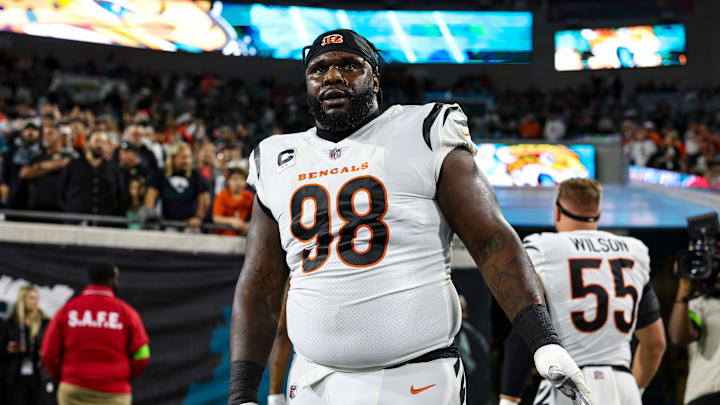 Cincinnati Bengals defensive tackle D.J. Reader (98)