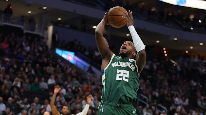 Cleveland Cavaliers v Milwaukee Bucks