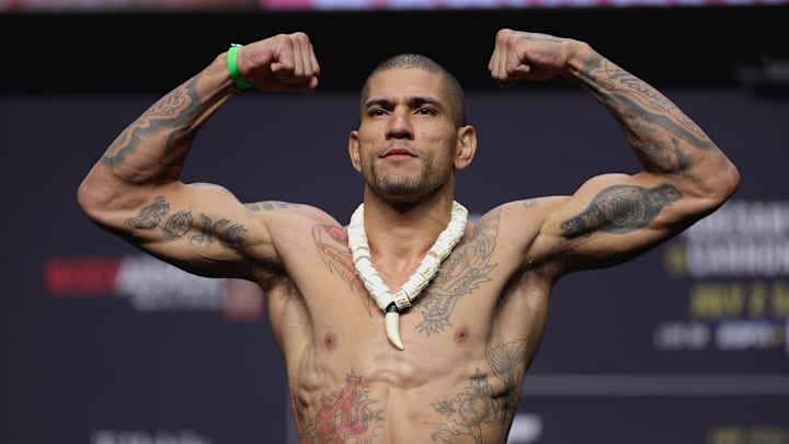 Alex Pereira at weigh-in