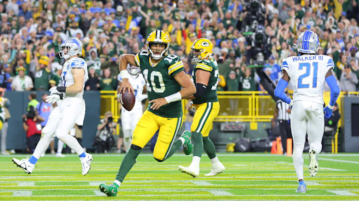 Detroit Lions v Green Bay Packers