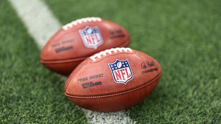 Philadelphia Eagles v Los Angeles Rams