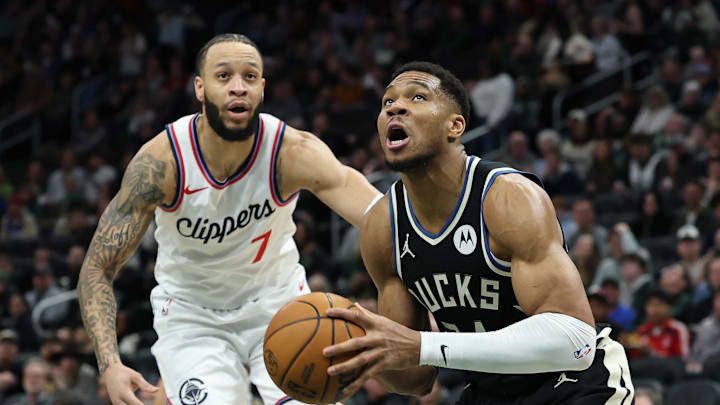 Los Angeles Clippers v Milwaukee Bucks