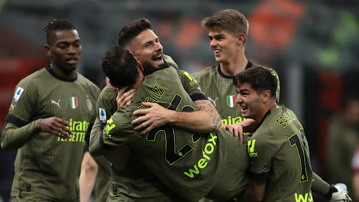 A equipe rossonera deve entrar em campo com desfalques