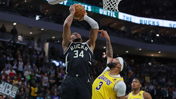 Los Angeles Lakers v Milwaukee Bucks