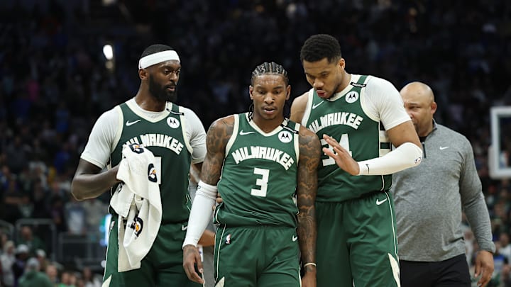 Minnesota Timberwolves v Milwaukee Bucks