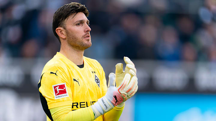 Tobias Sippel Tobias Sippel