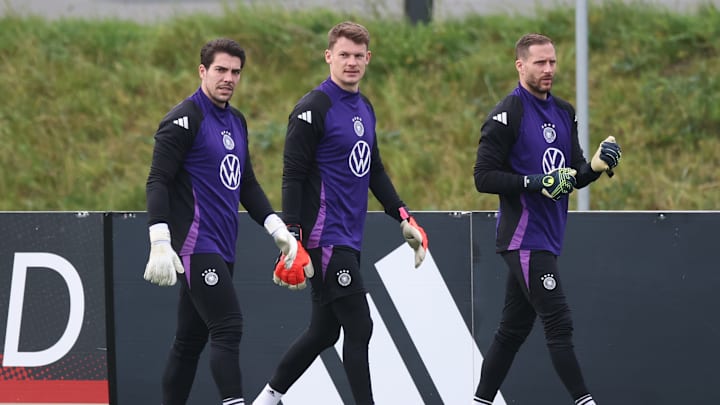 Stefan Ortega (l.) steht auf der Wunschliste von Bayer Leverkusen