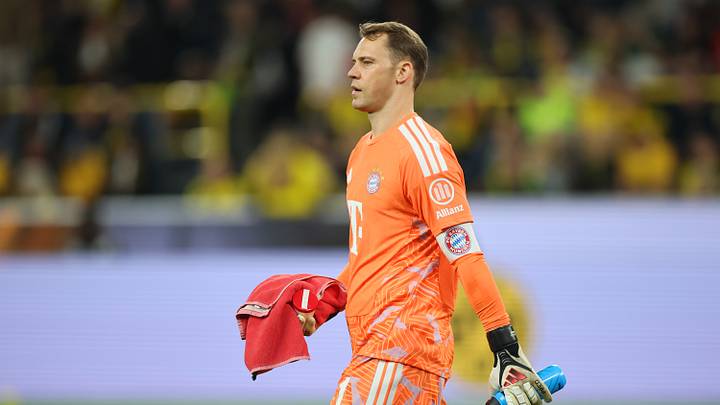 Manuel Neuer hatte beim Training Probleme an der Schulter Manuel Neuer hatte beim Training Probleme an der Schulter