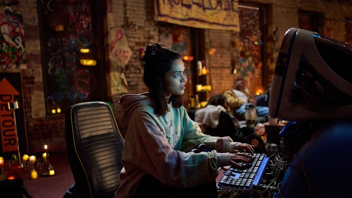 Rachel Zegler as Laura in Y2K