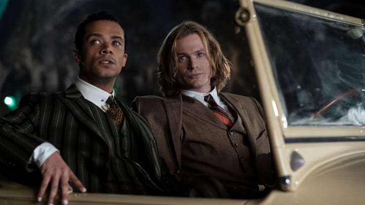 Jacob Anderson as Louis De Point Du Lac and Sam Reid as Lestat De Lioncourt - Interview with the Vampire Season 1, Episode 4 - Photo Credit: Alfonso Bresciani/AMC