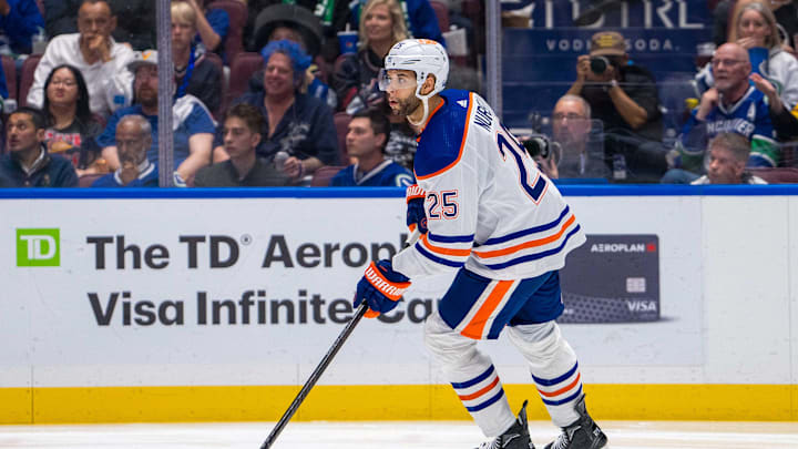 Edmonton Oilers defenseman Darnell Nurse (25)