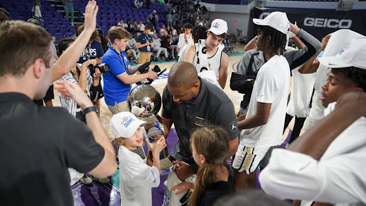 Experts weigh in on the chances of Syracuse basketball four-star and five-star recruits to win a national title next month.