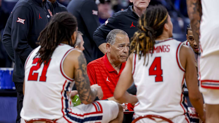 Houston Cougars coach Kelvin Sampson 